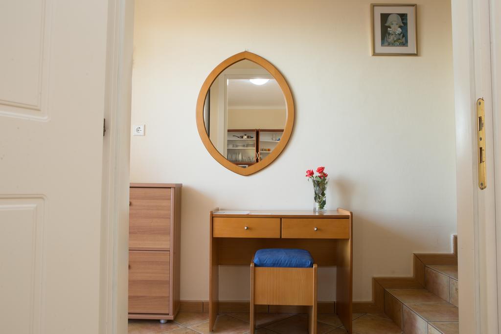 Paris-Irini Studios And Apartments Plomari Room photo